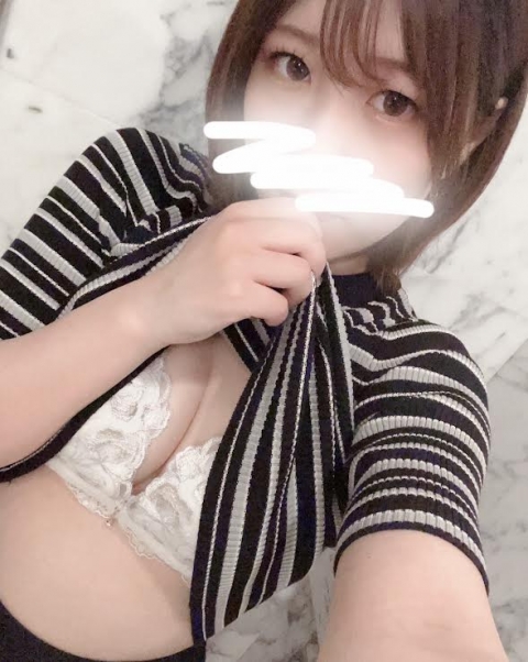 三上 ゆいな